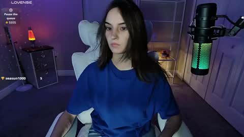 Snapshot of angiefae_ chatting on 04.21.26 Angie Fae online show from 04.21.26