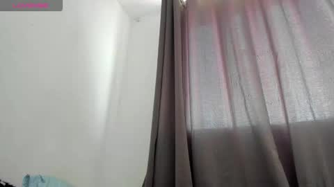 Snapshot of angiepirs chatting on 12.15.25 AngiePirs online show from 12.15.25