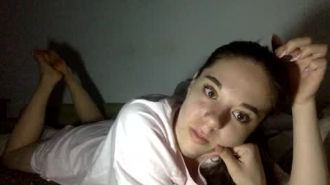 Snapshot of angle_cute05 chatting on 06.14.26 Angel Cute online show from 06.14.26
