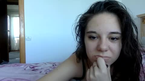 Snapshot of angle_cute05 chatting on 06.20.26 Angel Cute online show from 06.20.26