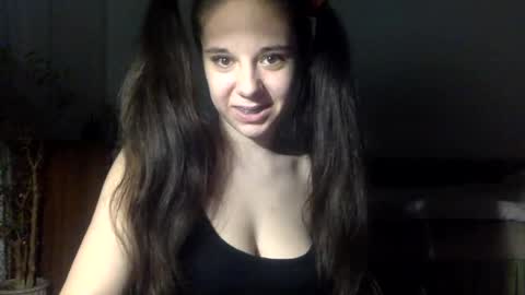 Snapshot of angle_cute05 chatting on 06.22.26 Angel Cute online show from 06.22.26