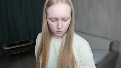 Violet online show from 04.19.26