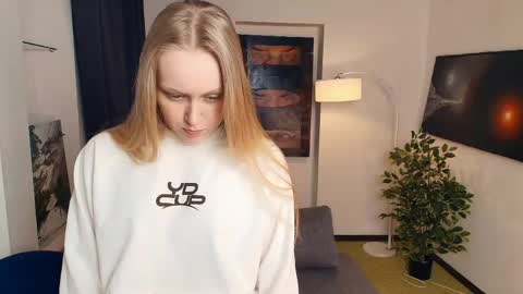 Violet online show from 04.29.26