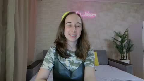 anikabloom online show from 01.31.25