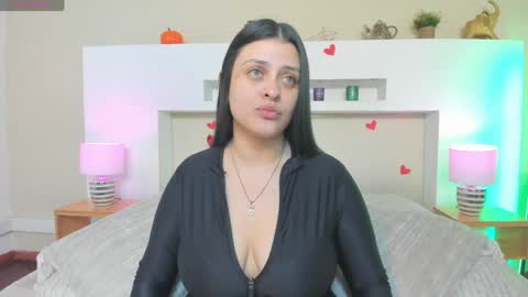 Anika Romano online show from 05.18.26