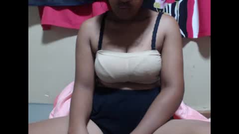 Snapshot of anishey chatting on 02.23.25 anishey online show from 02.23.25