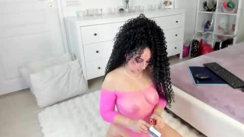 anissia teaser online show from 09.22.25