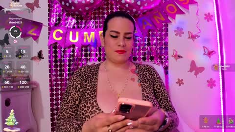 Snapshot of anita_big31 chatting on 12.31.24 anita online show from 12.31.24