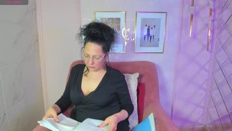 Anita online show from 12.20.24