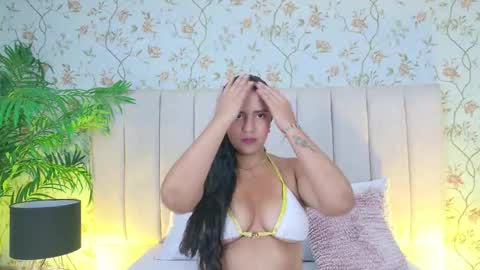 Snapshot of anita_sagegb chatting on 03.26.26 Dania Lpez online show from 03.26.26