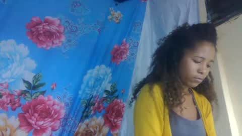 Snapshot of anitaazzh chatting on 06.25.26 anitaazzh online show from 06.25.26