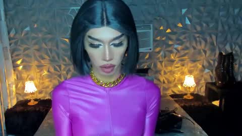 Snapshot of anitacruisze chatting on 01.28.25 Miss Ann online show from 01.28.25