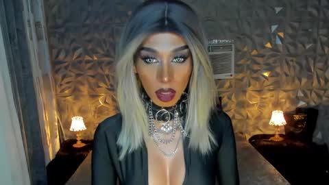 Snapshot of anitacruisze chatting on 02.24.25 Miss Ann online show from 02.24.25