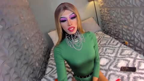 Snapshot of anitacruisze chatting on 03.05.25 Miss Ann online show from 03.05.25