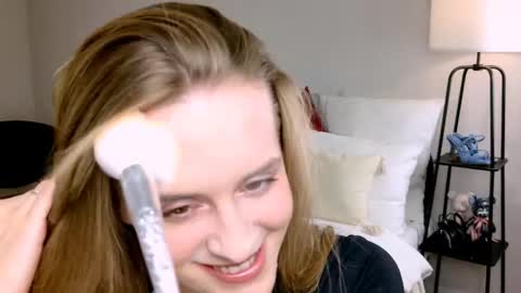 Snapshot of anitafischer chatting on 09.15.25 Anita online show from 09.15.25