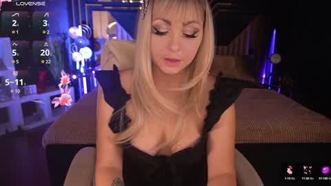 Snapshot of anitalevanta chatting on 01.16.25 Anita online show from 01.16.25