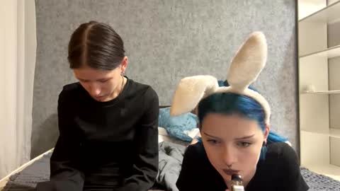 AnmiXHot online show from 11.24.25