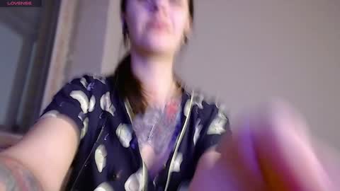 Snapshot of ann_mikele chatting on 02.08.25 Ann online show from 02.08.25