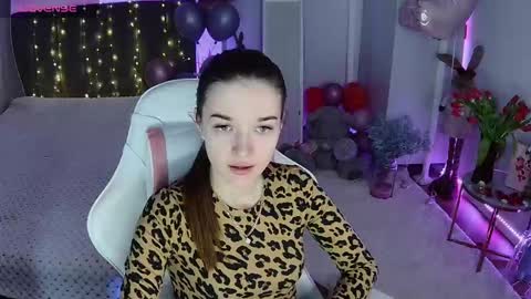 ann_woood online show from 03.10.26