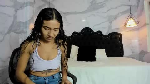 Snapshot of anna2809 chatting on 12.03.25 Ana online show from 12.03.25