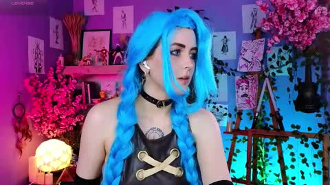 Violett online show from 02.20.25