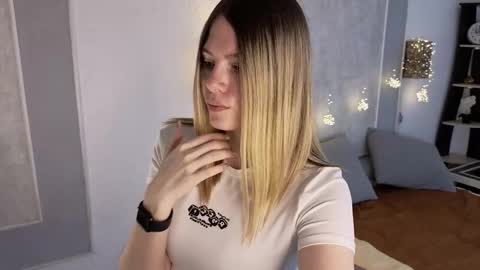 anna_goodman online show from 02.15.25