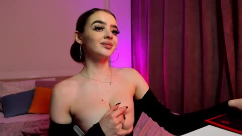 Anna online show from 02.06.25