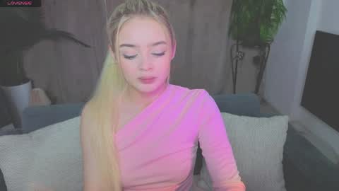 Snapshot of anna_nickol chatting on 03.27.26 Anna online show from 03.27.26