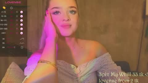 Snapshot of anna_nickol chatting on 05.07.26 Anna online show from 05.07.26