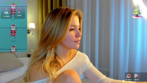 Snapshot of anna_robinson chatting on 12.31.24 Anna online show from 12.31.24