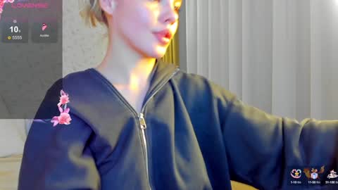 Snapshot of anna_robinson chatting on 01.17.25 Anna online show from 01.17.25