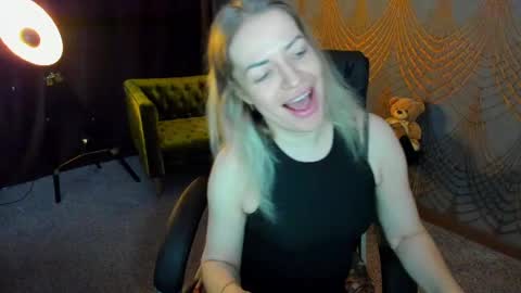 anna_snow9 online show from 05.10.26