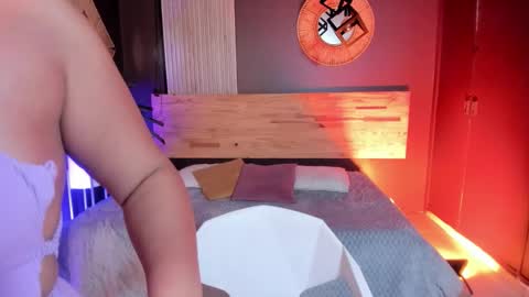 Snapshot of annaa_rose chatting on 11.27.25 Anna online show from 11.27.25