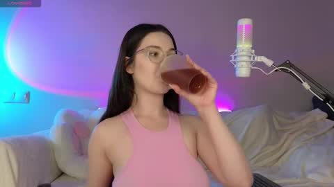 AnnaAoki online show from 10.15.25