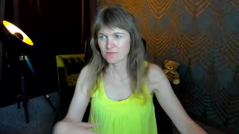 Snapshot of annabel_xxx chatting on 06.27.26 Annabel online show from 06.27.26