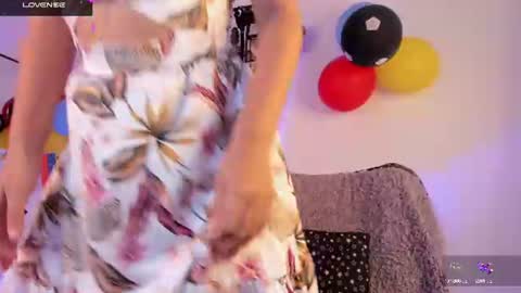 Snapshot of annachernova chatting on 06.17.26 Anna online show from 06.17.26