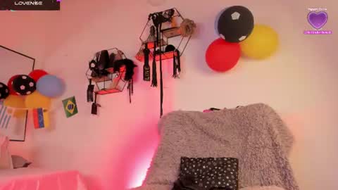 Snapshot of annachernova chatting on 06.20.26 Anna online show from 06.20.26