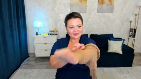 Snapshot of annacorlane chatting on 05.18.26 annacorlane online show from 05.18.26