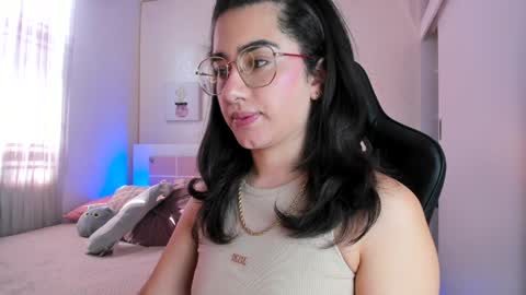 Snapshot of annadu011 chatting on 01.12.25 Annadu011 online show from 01.12.25