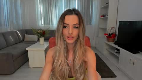 Snapshot of annaise_ chatting on 03.13.26 annaise online show from 03.13.26
