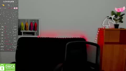 Snapshot of annakillian_kiss chatting on 03.07.25 Anna online show from 03.07.25