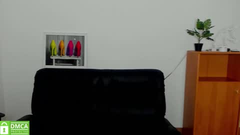 Snapshot of annakillian_kiss chatting on 09.14.25 Anna online show from 09.14.25