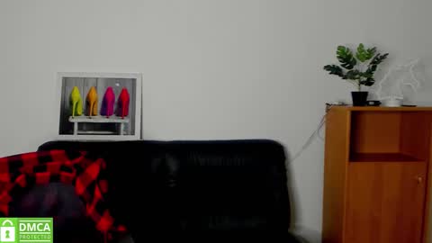 Snapshot of annakillian_kiss chatting on 11.29.25 Anna online show from 11.29.25