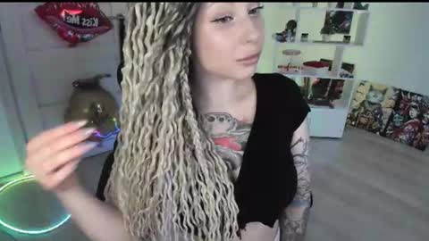 Anna online show from 07.28.26