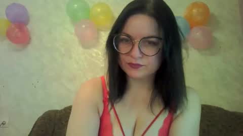 Snapshot of annaohrise chatting on 03.04.26 AnnaOhRise online show from 03.04.26