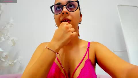 Anna online show from 03.23.26