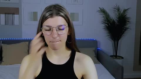Im Anna online show from 05.24.26