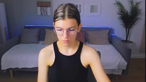 Im Anna online show from 05.26.26