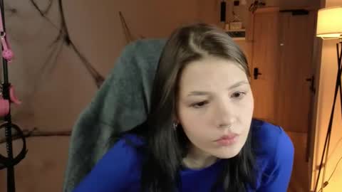 Snapshot of annatrueno chatting on 11.05.25 Anna online show from 11.05.25