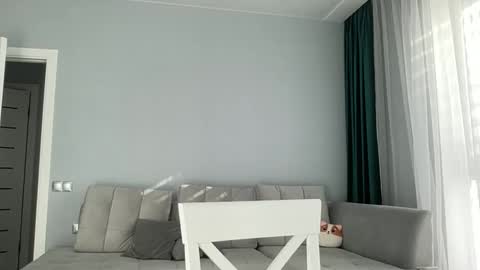 Snapshot of annaxblossom chatting on 10.20.25 AnnaxBlossom online show from 10.20.25